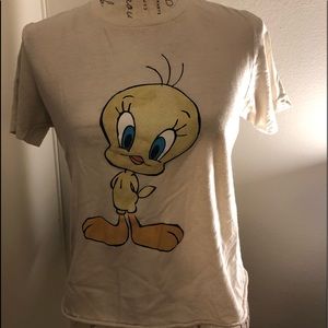 Great condition tweety bird shirt